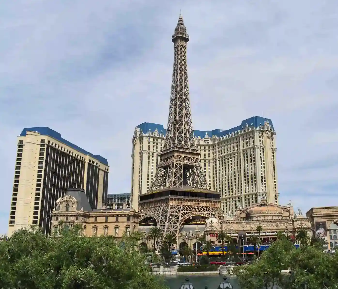 <p>WHERE TO STAY<br />
LAS VEGAS</p>