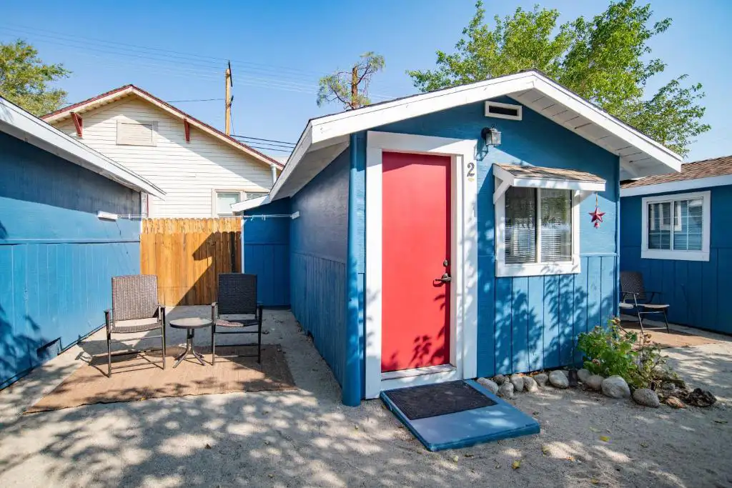 Mt Williamson Motel, Independence