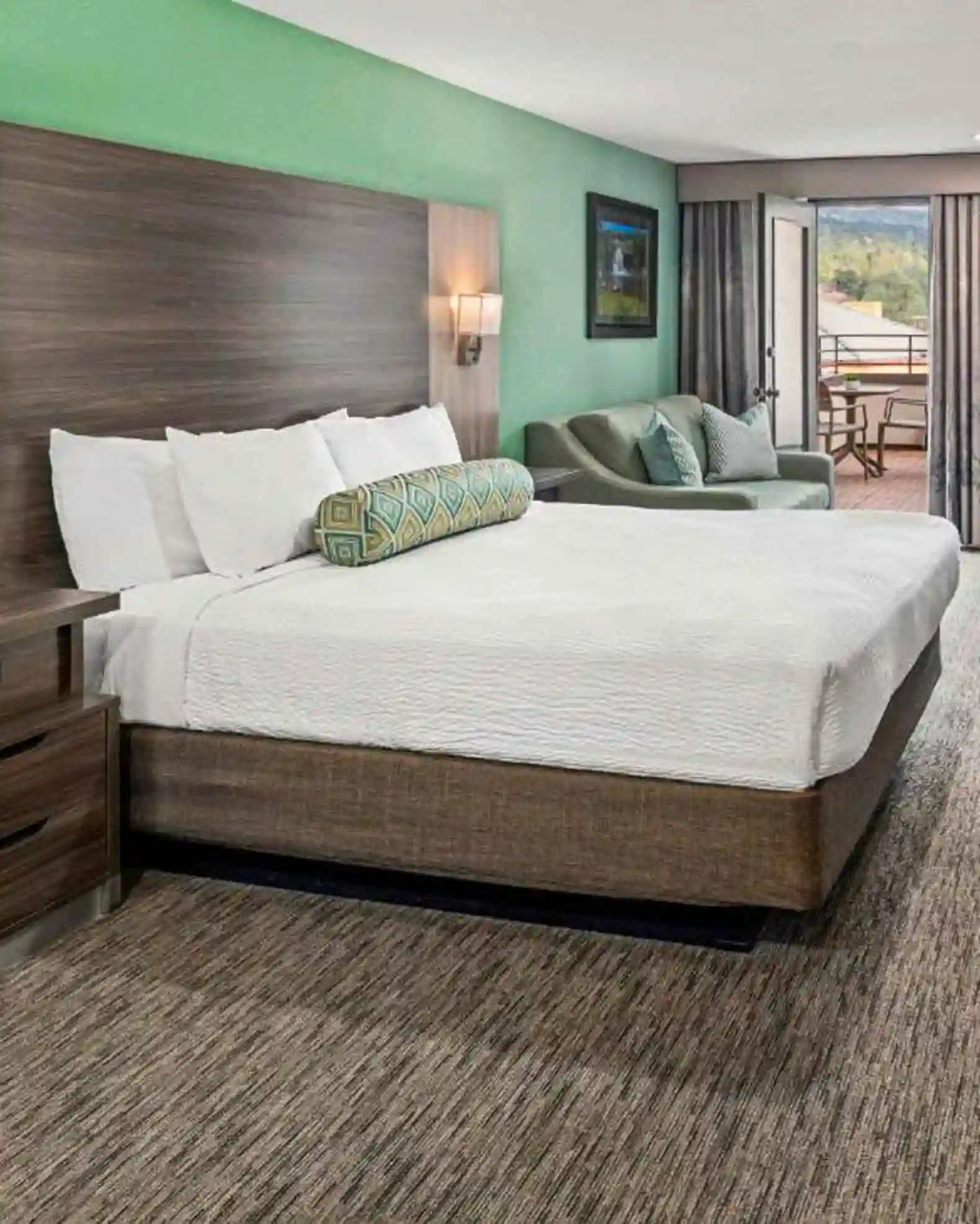 Hotels in southgate yosemite