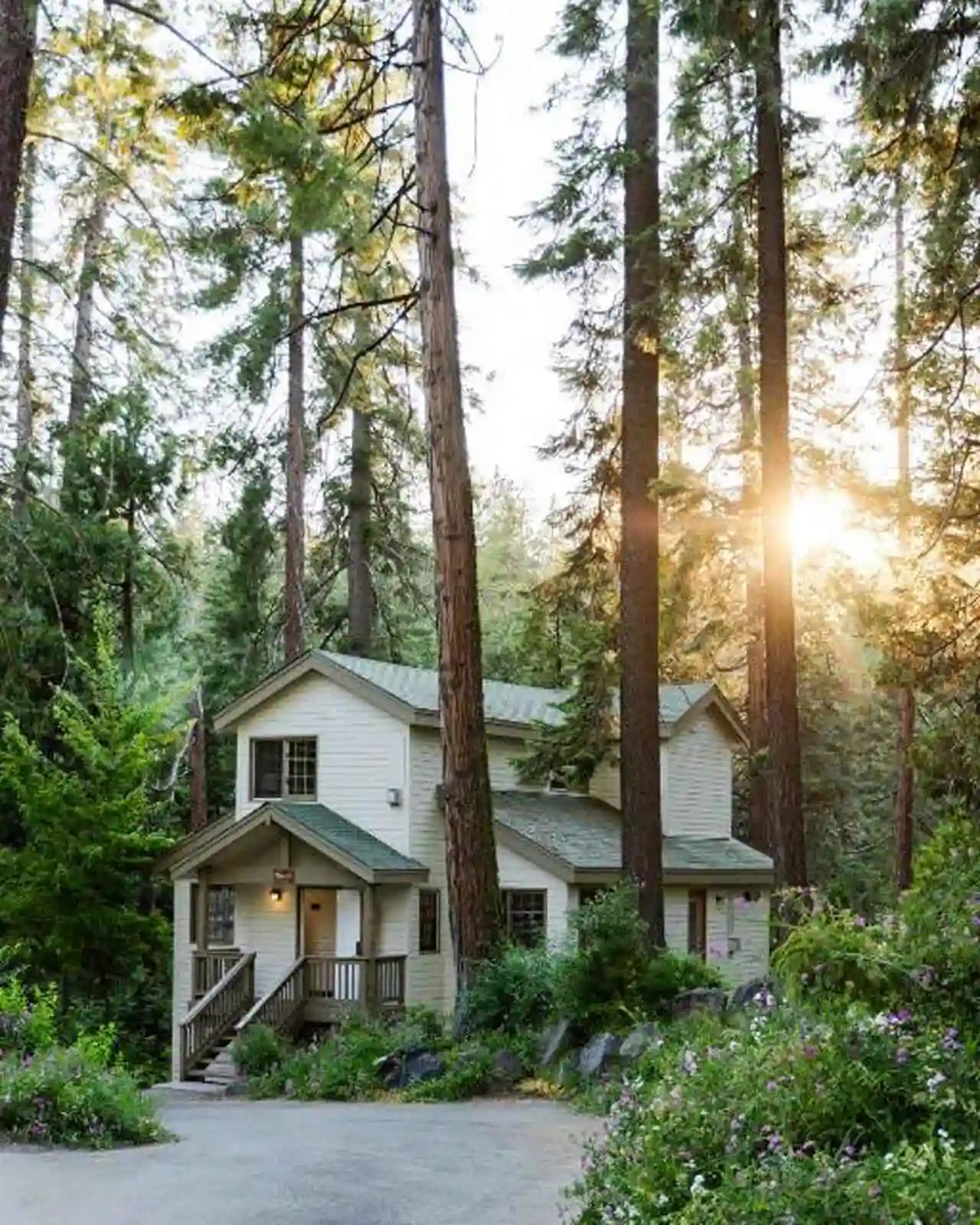 Tenaya at Yosemite, south entrance lodging