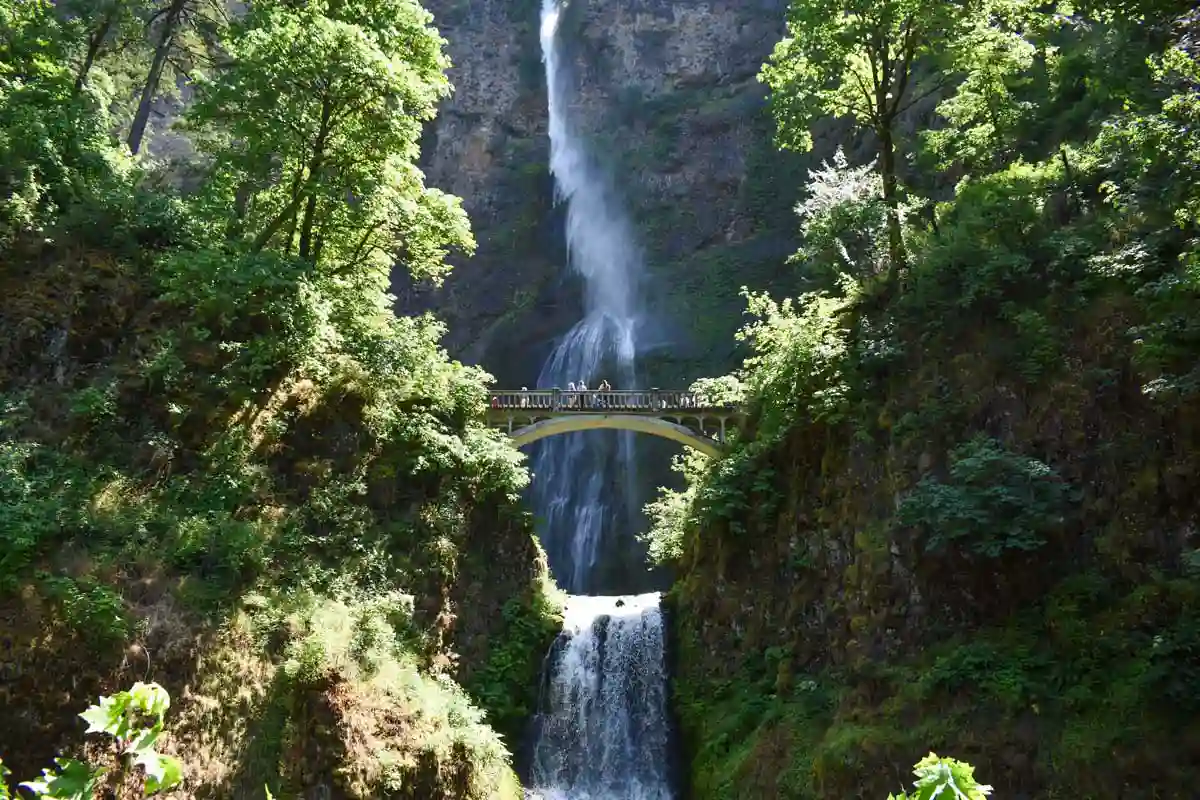 How to Visit Multnomah Falls