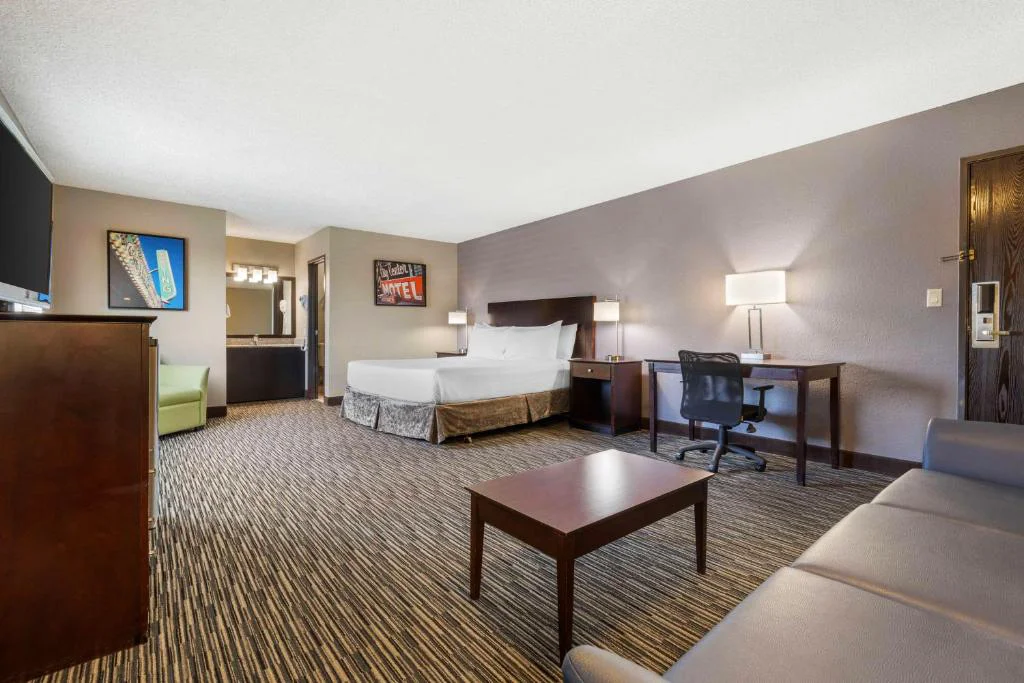 Best Western McCarran Inn, a hotel in Las Vegas