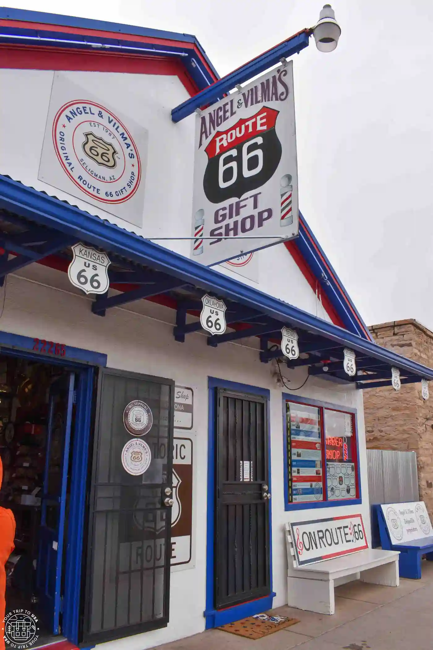 Angel & Vilma Delgadillo's Gift Shop, Seligman
