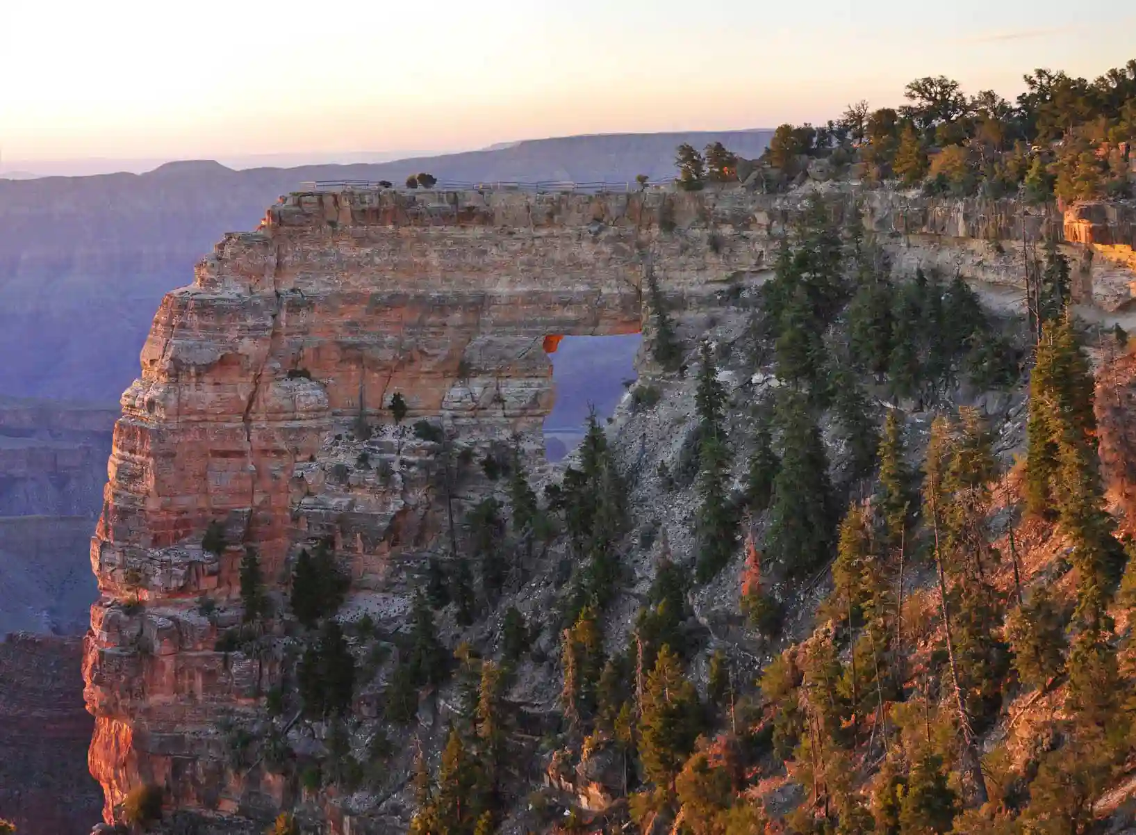 Angel's Window en el North Rim del Gran Cañón