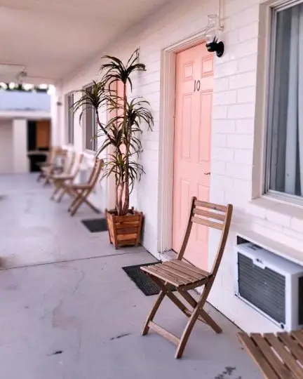Motels in Seligman