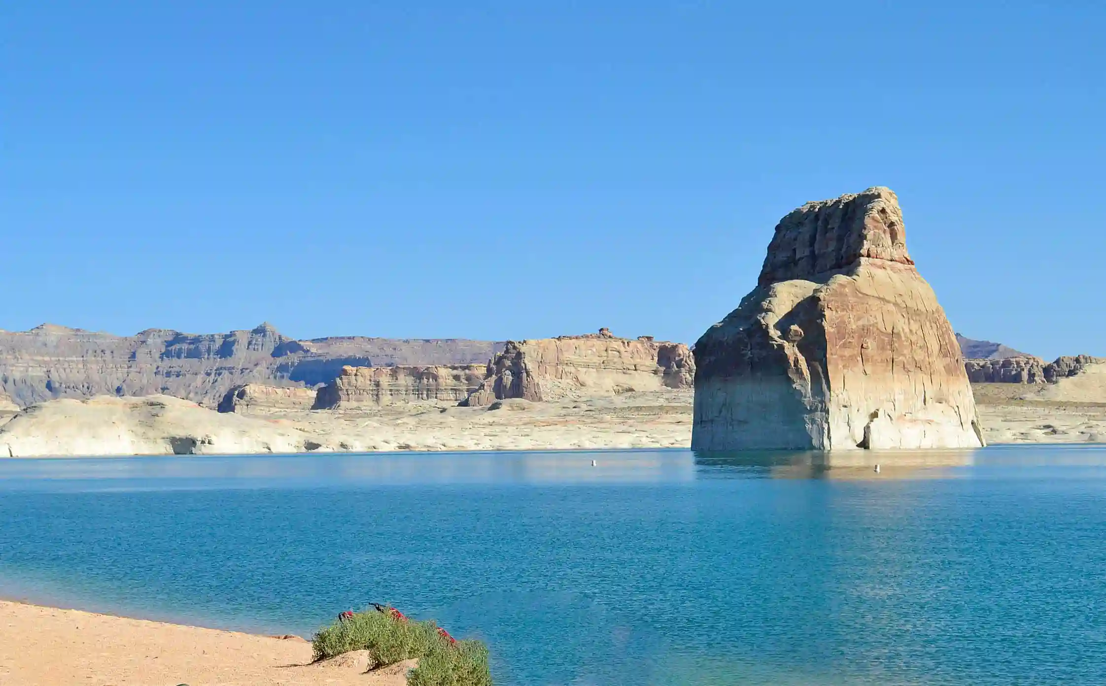 Lone Rock Beach, Page