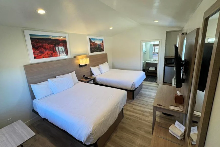 Mountain Ridge Cabins & Lodging, Hatch