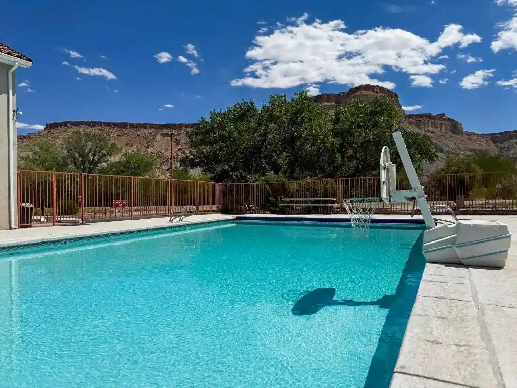 Cathedral Valley Inn, Caineville, Capitol Reef